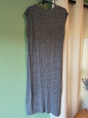 Old Navy Gray Sleeveless Midi Knit Dress